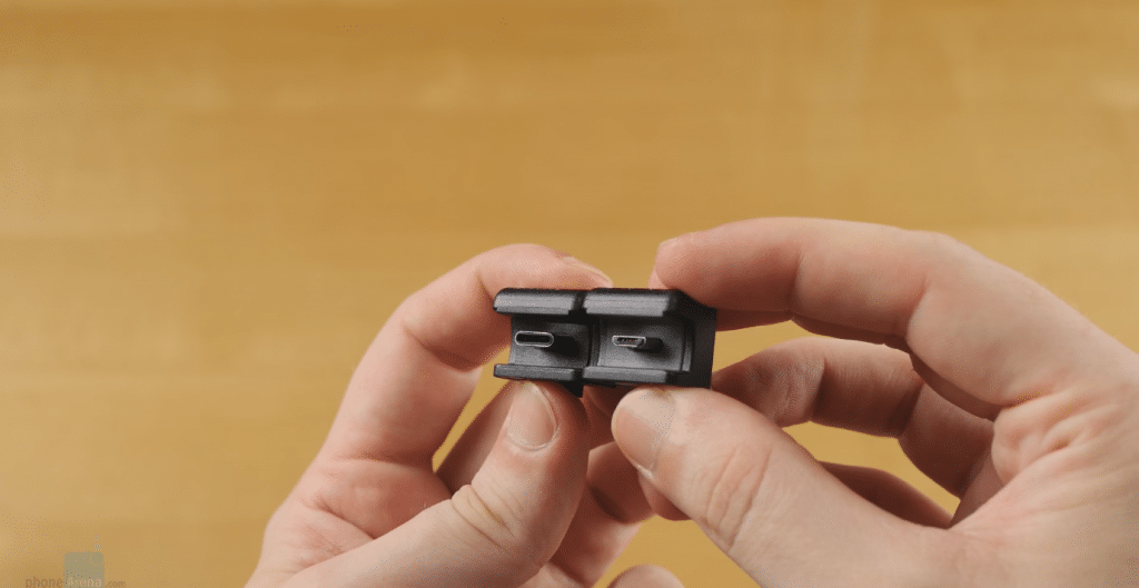 Type-C and micro-USB-based smartphones