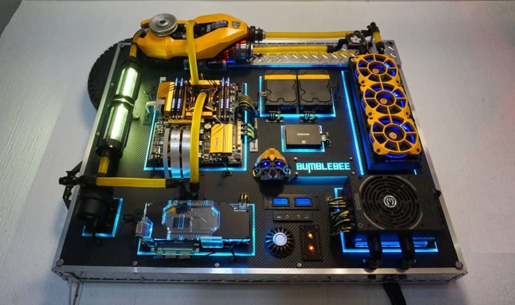 Marksmanguy’s Transformers-themed Wall Computer Build