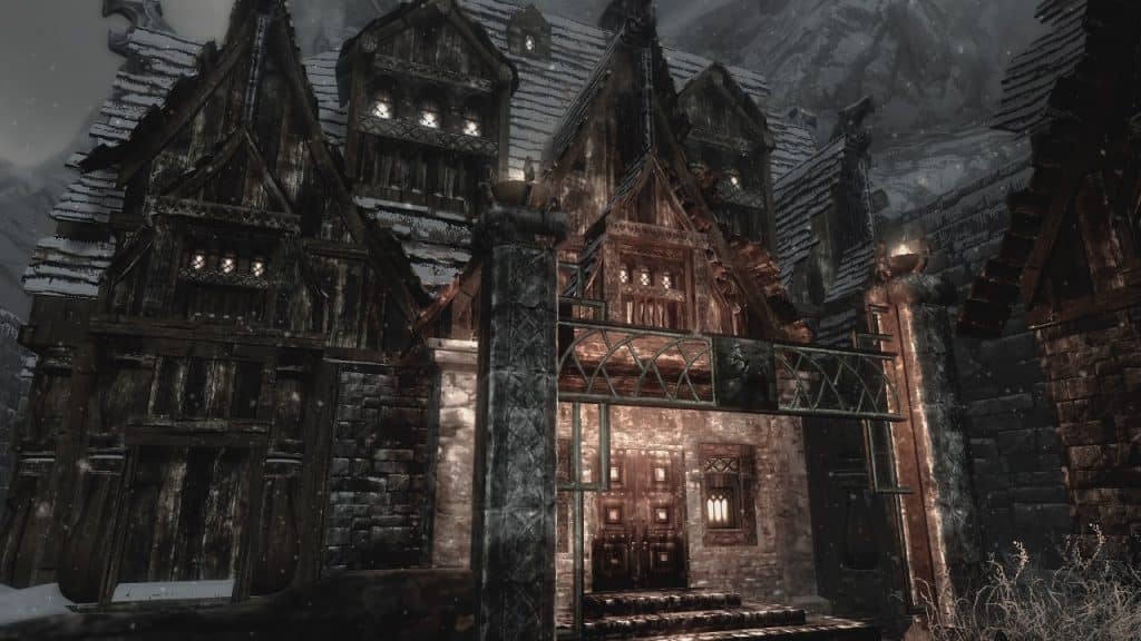 Finding Clues in Hjerim