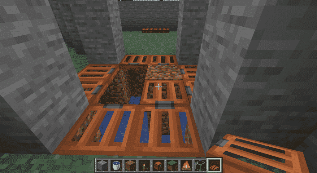 lay out trapdoors in a rotating pattern of creeper firm