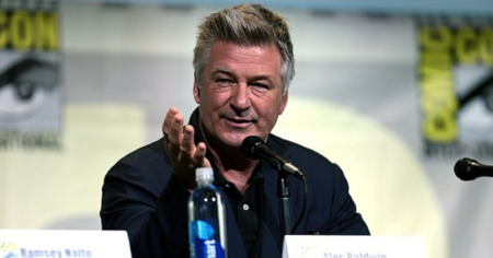 Alec Baldwin Returns to Film ‘Rust’ After Tragic On-Set Shooting Incident Alex Baldwin