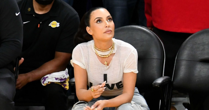 Kim Kardashian cheers on Tristan Thompson as Lakers defeat Warriors Kim Kardashian supports Tristan Thompson